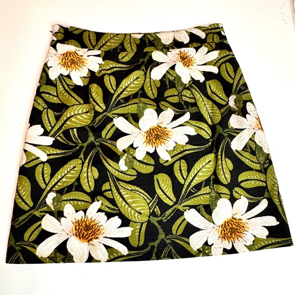 Ann Taylor Floral Print Side Zip Pencil A-Line Skirt, EUC, Size 10 - Picture 1 of 8
